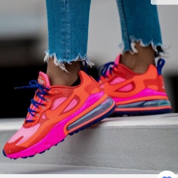 Nike Shoes - 🩷Nike Air Max 270 React🩷
